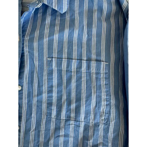 Old Navy Women's Blue Striped Oversized Button Up Long Sleeve Size Large - Picture 3 of 5
